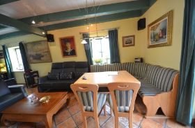 .29a Kapitänshaus Wohnzimmer (8).JPG