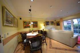 .17e Strandflieder Wohnzimmer (5).JPG