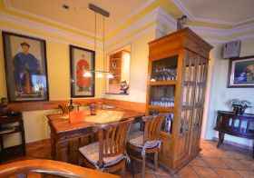 .17b Kirchhaus Wohnzimmer (4).JPG
